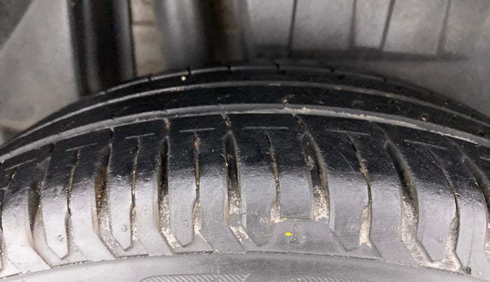 2021 Maruti Dzire ZXI, Petrol, Manual, 27,233 km, Right Rear Tyre Tread
