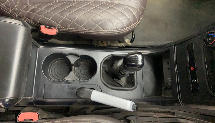 2019 Mahindra XUV500 W5, Diesel, Manual, 85,365 km, Gear Lever