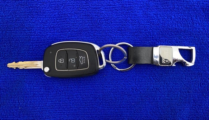 2021 Hyundai GRAND I10 NIOS SPORTZ 1.2 KAPPA VTVT CNG, CNG, Manual, 25,776 km, Key Close Up