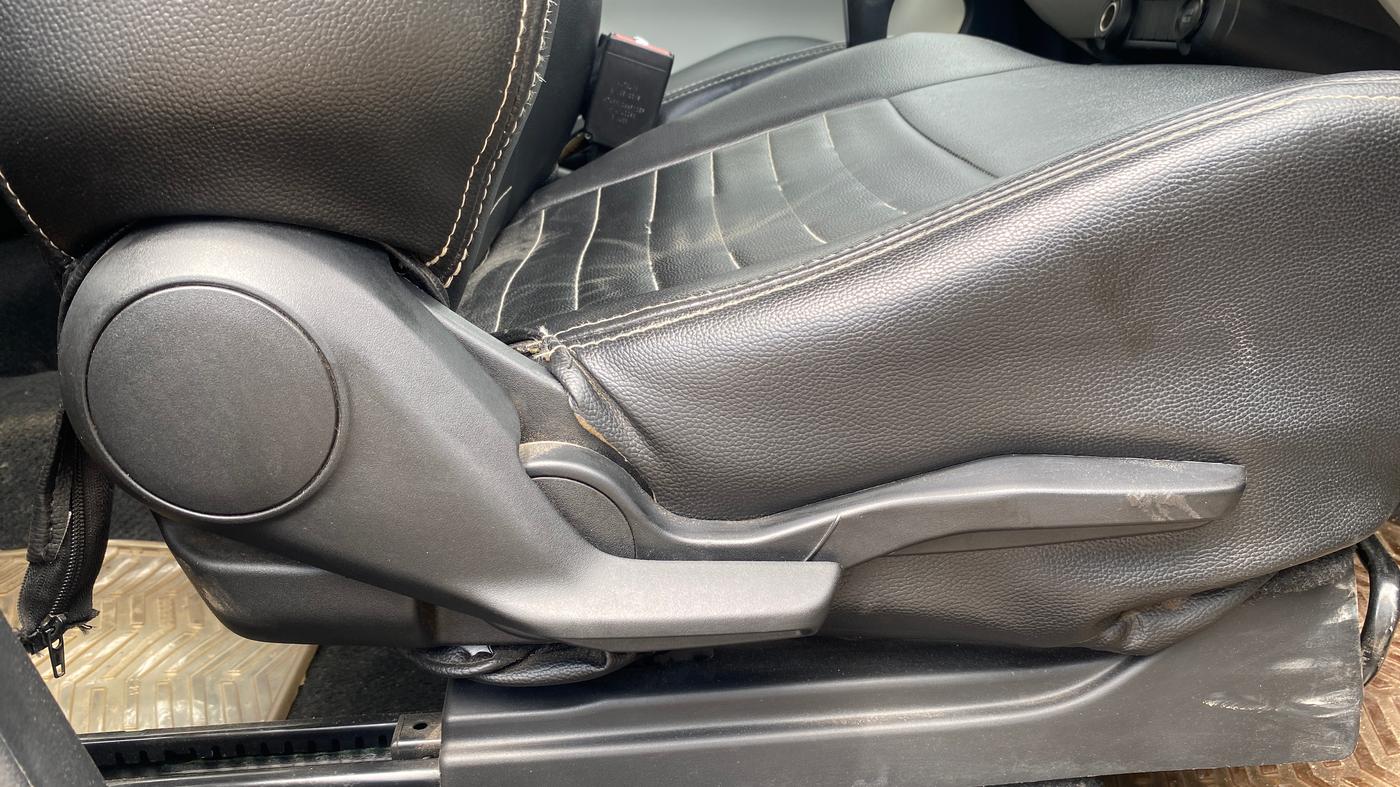 2018 Maruti IGNIS ALPHA 1.2 AMT, Petrol, Automatic, 62,088 km, Driver Side Adjustment Panel