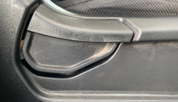 2020 Hyundai VENUE S 1.2, Petrol, Manual, 1,03,225 km, Driver Side Adjustment Panel