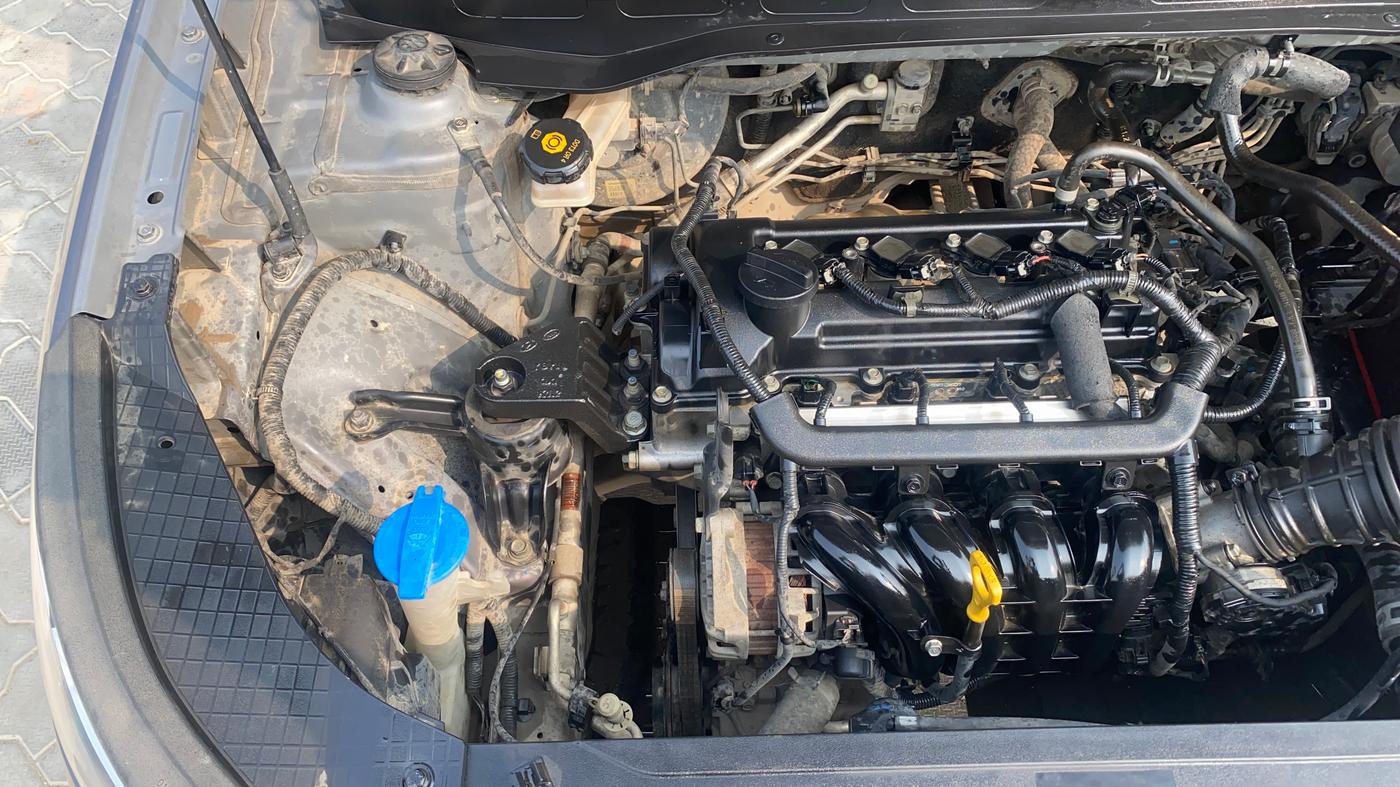 2020 Hyundai VENUE S 1.2, Petrol, Manual, 1,03,236 km, Engine View - Right