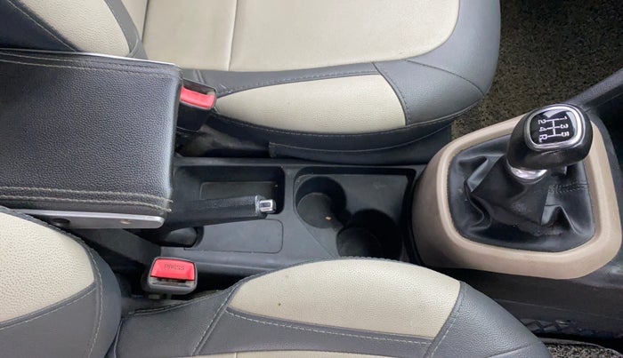 2016 Hyundai Grand i10 ASTA 1.2 KAPPA VTVT, Petrol, Manual, 94,915 km, Gear Lever
