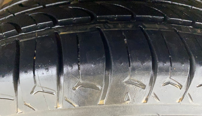 2016 Hyundai Grand i10 ASTA 1.2 KAPPA VTVT, Petrol, Manual, 94,915 km, Left Rear Tyre Tread