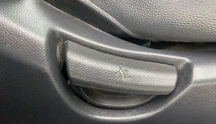 2016 Hyundai Grand i10 ASTA 1.2 KAPPA VTVT, Petrol, Manual, 94,915 km, Driver Side Adjustment Panel