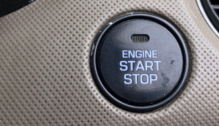 2016 Hyundai Grand i10 ASTA 1.2 KAPPA VTVT, Petrol, Manual, 94,915 km, Keyless Start/ Stop Button