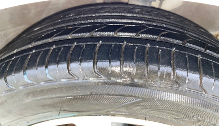 2016 Hyundai Verna 1.6 VTVT SX AT, Petrol, Automatic, 46,469 km, Right Front Tyre Tread