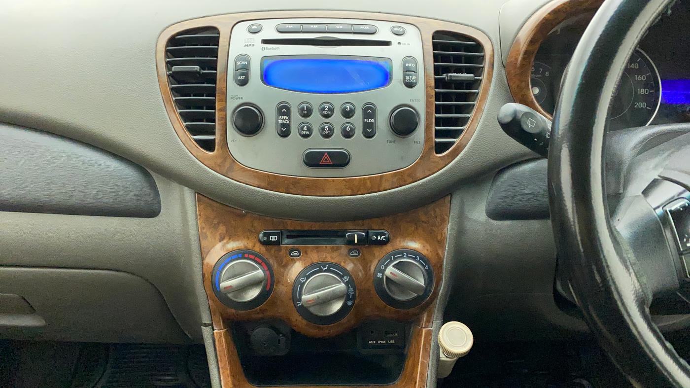2012 Hyundai i10 SPORTZ (O) 1.2, Petrol, Manual, 70,640 km, Air Conditioner