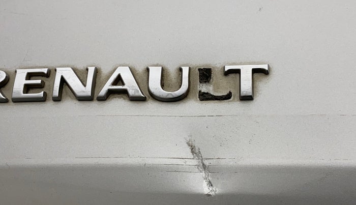 2019 Renault TRIBER RXZ, Petrol, Manual, 36,759 km, Dicky (Boot door) - Slightly dented
