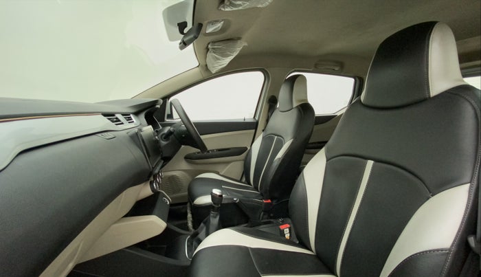 2019 Renault TRIBER RXZ, Petrol, Manual, 36,759 km, Right Side Front Door Cabin