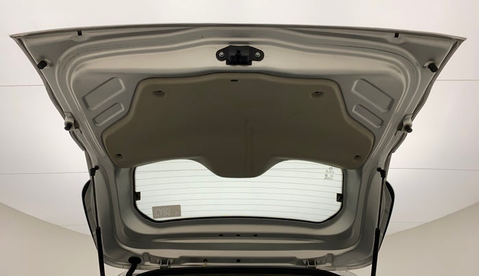 2019 Renault TRIBER RXZ, Petrol, Manual, 36,759 km, Boot Door Open