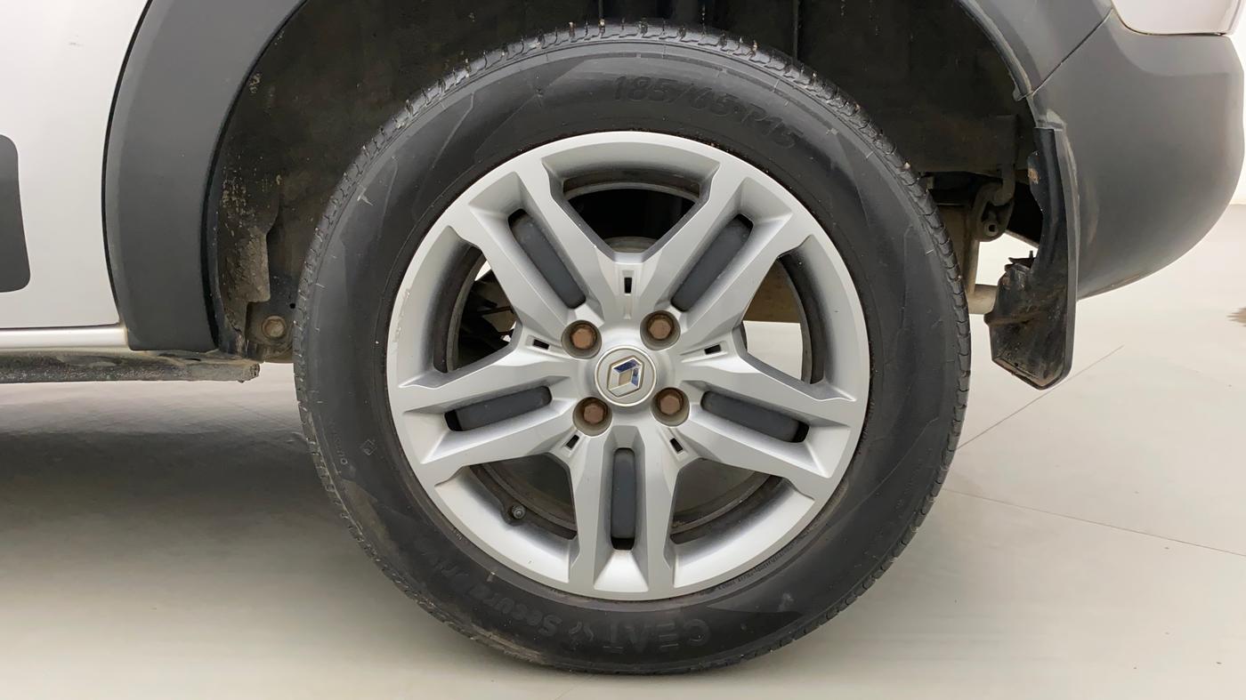2019 Renault TRIBER RXZ, Petrol, Manual, 36,759 km, Left Rear Wheel