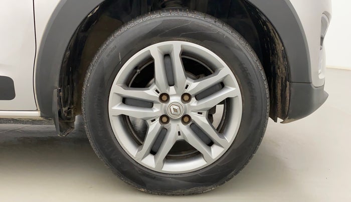 2019 Renault TRIBER RXZ, Petrol, Manual, 36,759 km, Right Front Wheel