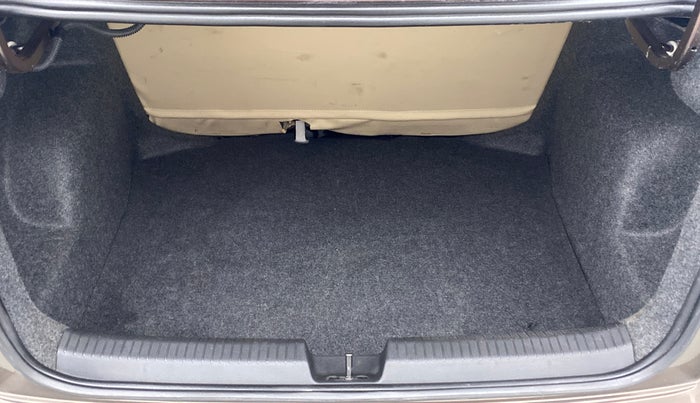 2016 Volkswagen Ameo HIGHLINE1.2L, Petrol, Manual, 56,060 km, Boot Inside