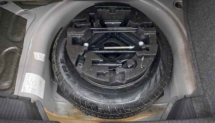 2016 Volkswagen Ameo HIGHLINE1.2L, Petrol, Manual, 56,060 km, Spare Tyre