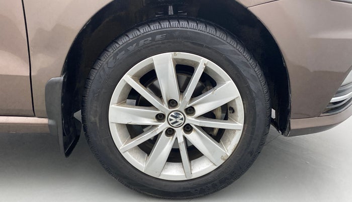 2016 Volkswagen Ameo HIGHLINE1.2L, Petrol, Manual, 56,060 km, Right Front Wheel