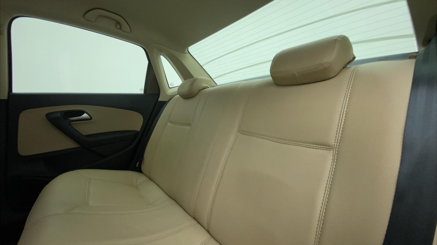 2016 Volkswagen Ameo HIGHLINE1.2L, Petrol, Manual, 56,060 km, Right Side Rear Door Cabin