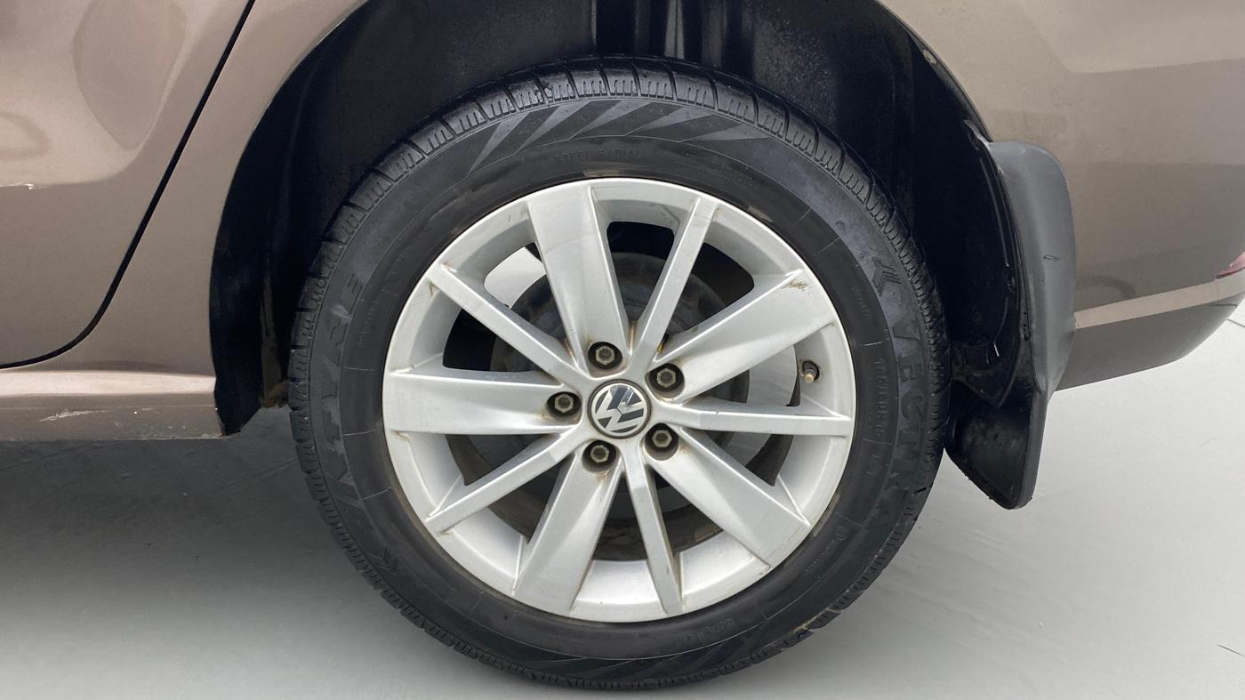 2016 Volkswagen Ameo HIGHLINE1.2L, Petrol, Manual, 56,060 km, Left Rear Wheel
