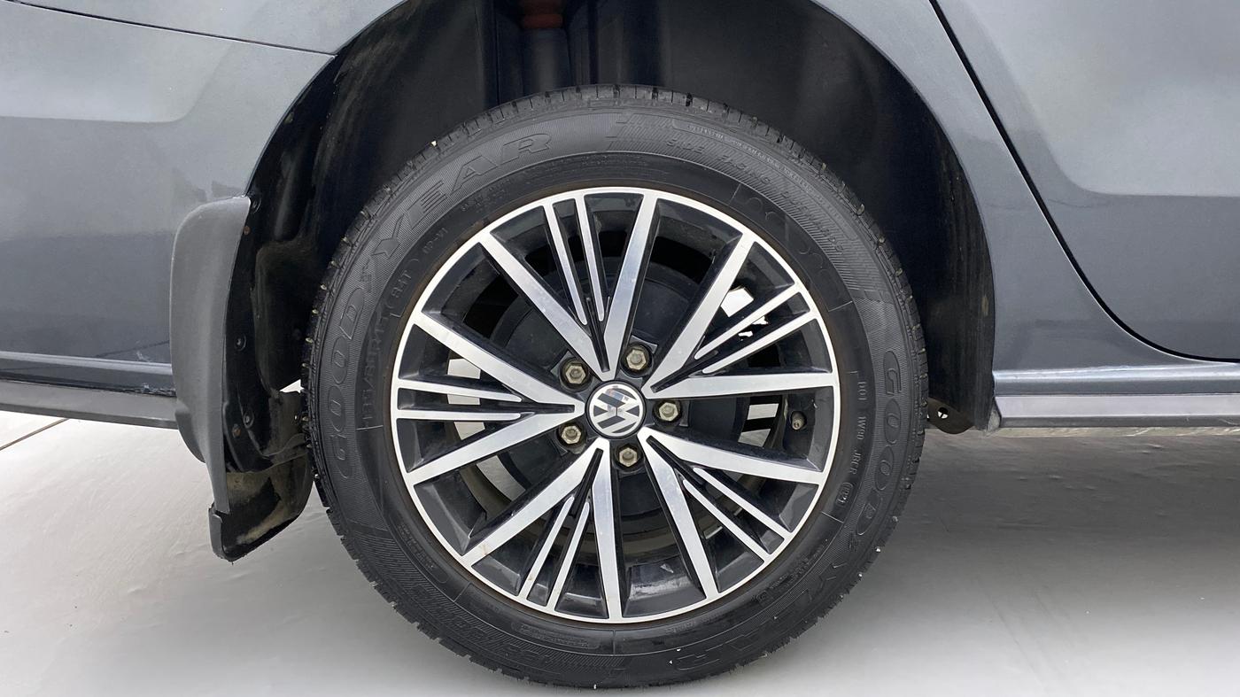 2021 Volkswagen Vento COMFORTLINE 1.0 TSI MT, Petrol, Manual, 23,113 km, Right Rear Wheel