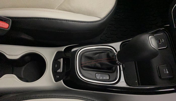 2018 Jeep Compass LIMITED 1.4 PETROL AT, Petrol, Automatic, 67,599 km, Gear Lever