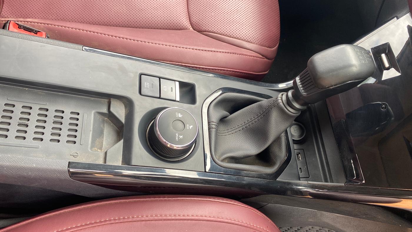 2024 Tata Curvv Accomplished Plus A 1.2 Hyperion GDI Petrol 6MT, Petrol, Manual, 1,757 km, Gear Lever