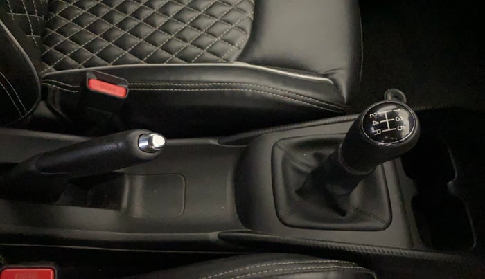 2023 Maruti FRONX DELTA PLUS 1.2MT, Petrol, Manual, 32,039 km, Gear Lever