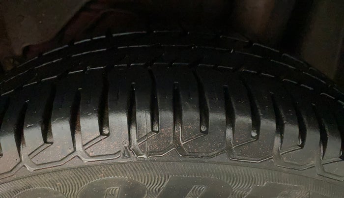 2018 Ford New Figo TREND 1.2 PETROL, Petrol, Manual, 46,334 km, Left Rear Tyre Tread