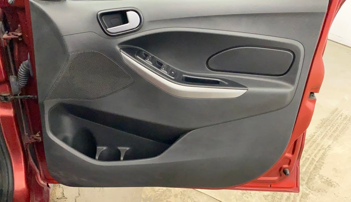 2018 Ford New Figo TREND 1.2 PETROL, Petrol, Manual, 46,334 km, Driver Side Door Panels Control