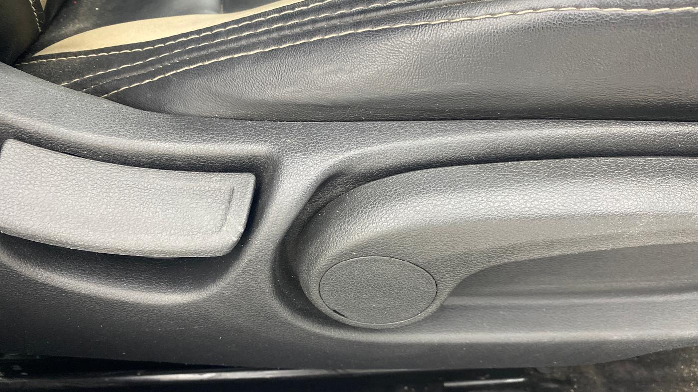 2019 Hyundai Verna 1.6 VTVT SX, Petrol, Manual, 52,813 km, Driver Side Adjustment Panel