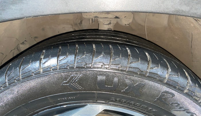 2021 Hyundai ALCAZAR PRESTIGE 2.0 MT 6STR, Petrol, Manual, 41,852 km, Left Front Tyre Tread