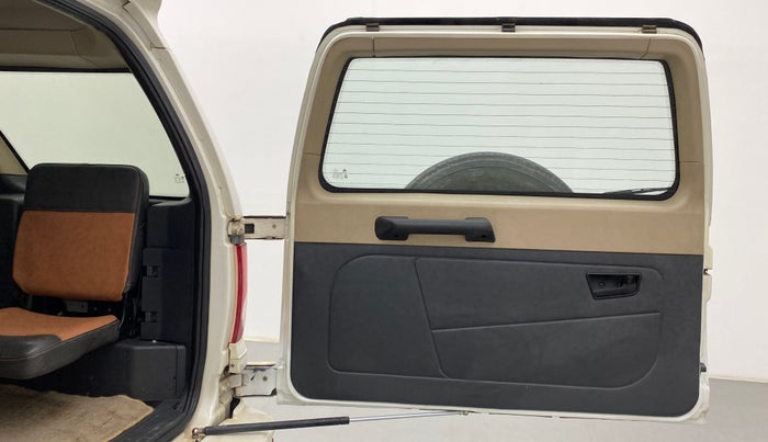 2011 Tata Safari 4X2 GX DICOR 2.2 VTT, Diesel, Manual, 60,149 km, Boot Door Open