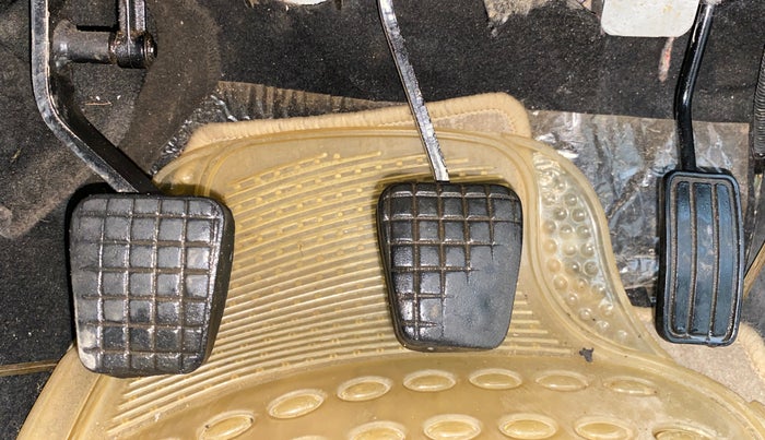 2011 Tata Safari 4X2 GX DICOR 2.2 VTT, Diesel, Manual, 60,149 km, Pedals