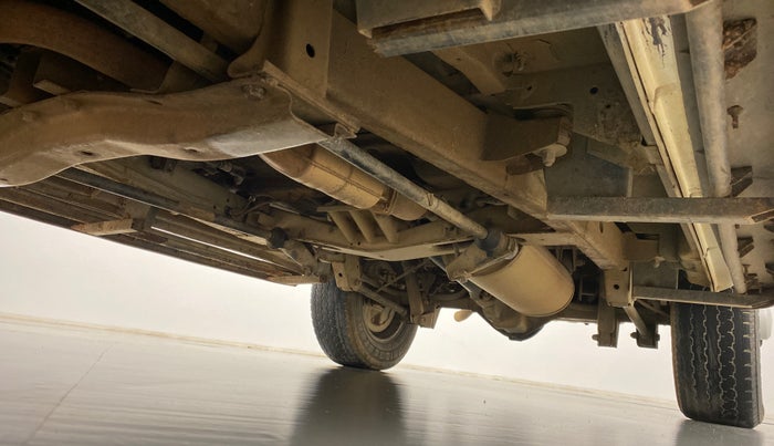 2011 Tata Safari 4X2 GX DICOR 2.2 VTT, Diesel, Manual, 60,149 km, Right Side Underbody