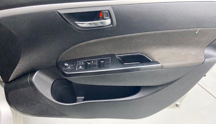 2016 Maruti Swift VXI, Petrol, Manual, 26,723 km, Driver Side Door Panels Control