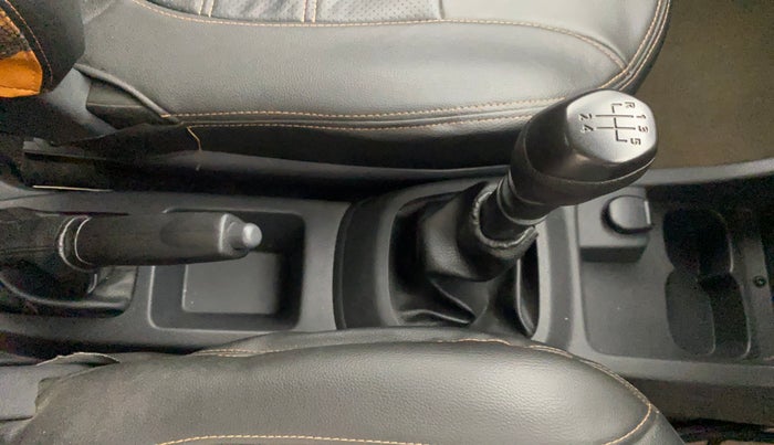 2016 Renault Kwid RXT 1.0 AMT, Petrol, Automatic, 20,099 km, Gear Lever