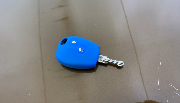 2014 Renault Duster RXL PETROL, Petrol, Manual, 66,946 km, Key Close Up