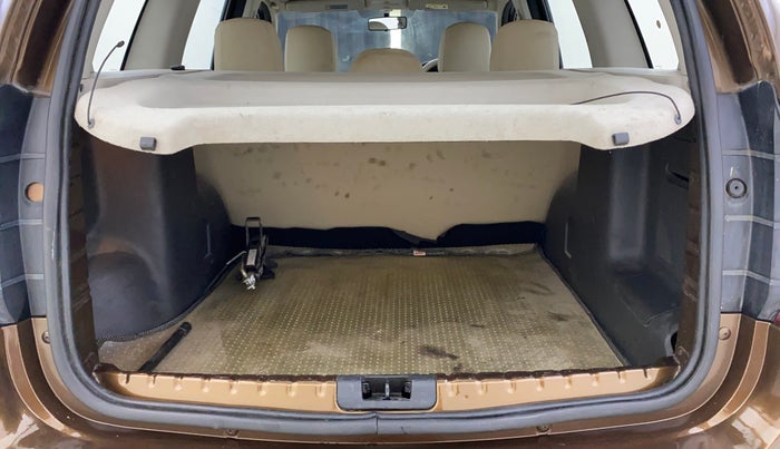 2014 Renault Duster RXL PETROL, Petrol, Manual, 66,946 km, Boot Inside