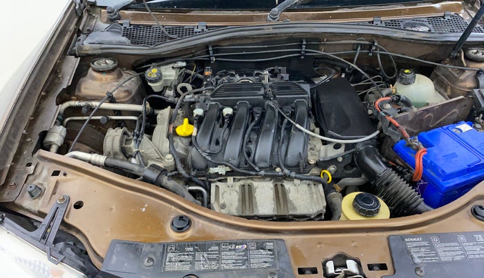 2014 Renault Duster RXL PETROL, Petrol, Manual, 66,946 km, Engine View - Right