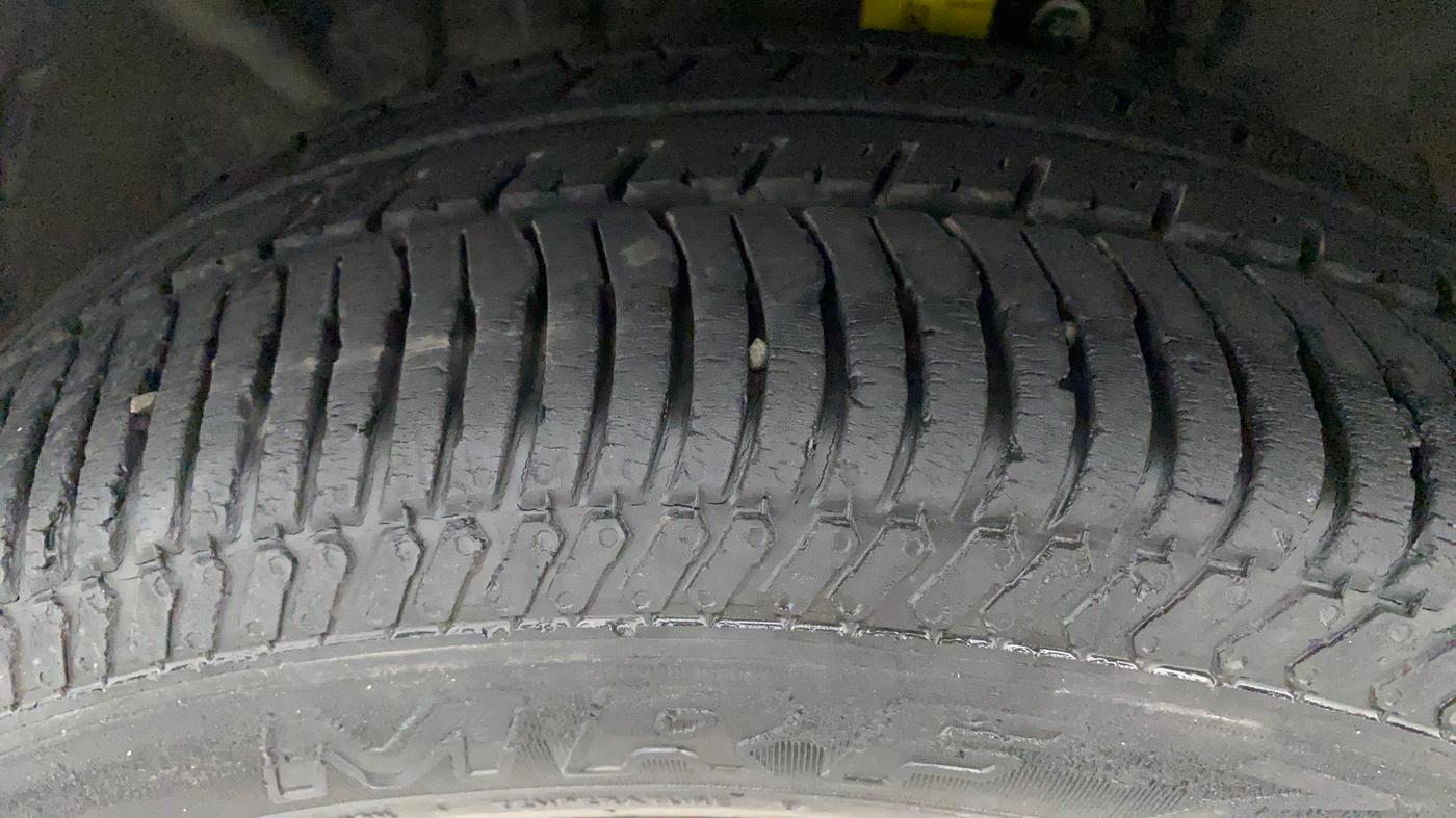 2016 Ford Ecosport TITANIUM 1.5L PETROL AT, Petrol, Automatic, 86,534 km, Left Front Tyre Tread