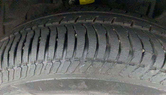 2016 Ford Ecosport TITANIUM 1.5L PETROL AT, Petrol, Automatic, 86,534 km, Right Front Tyre Tread