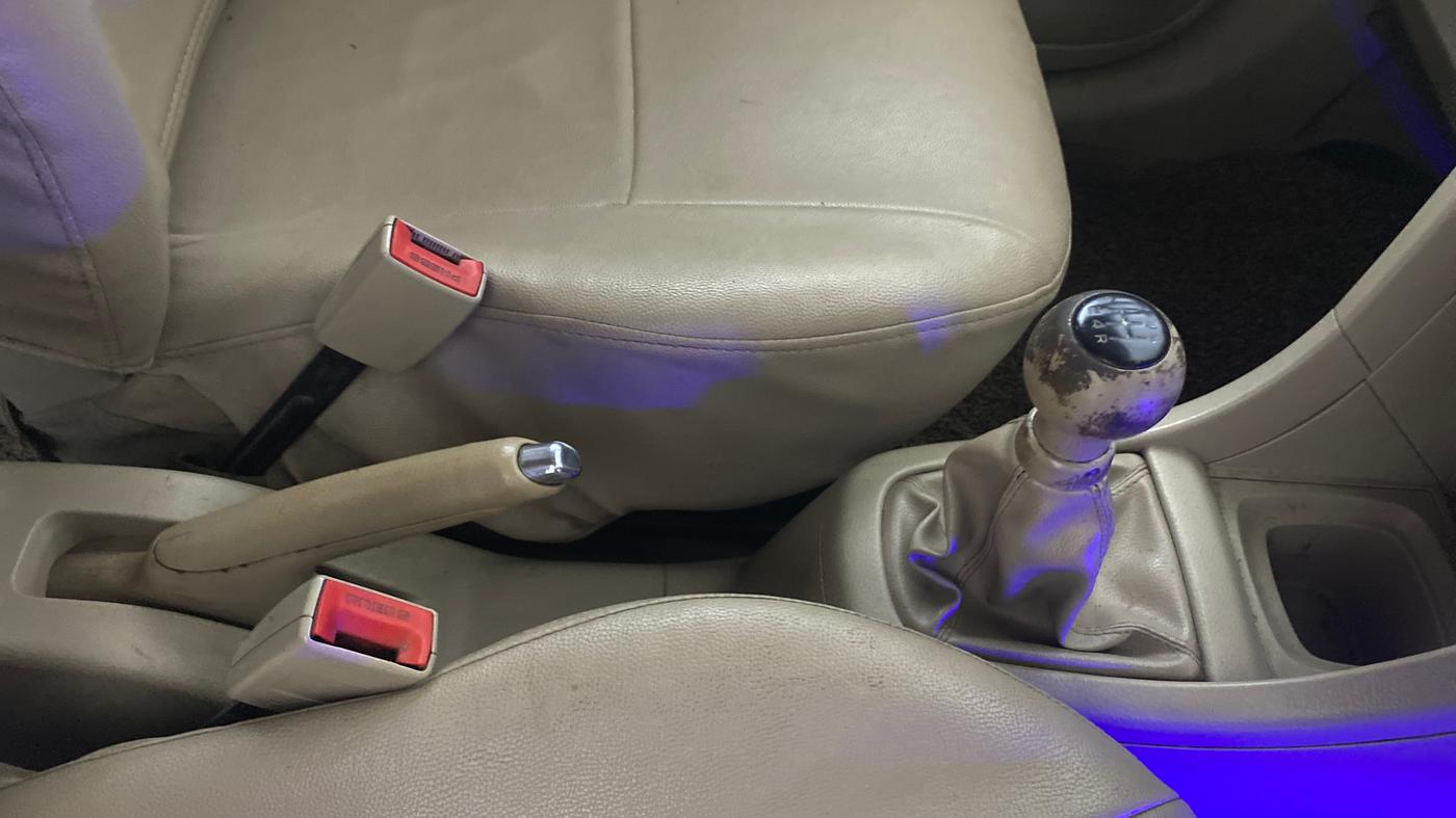 2013 Maruti Ertiga VXI CNG, CNG, Manual, 1,02,537 km, Gear Lever