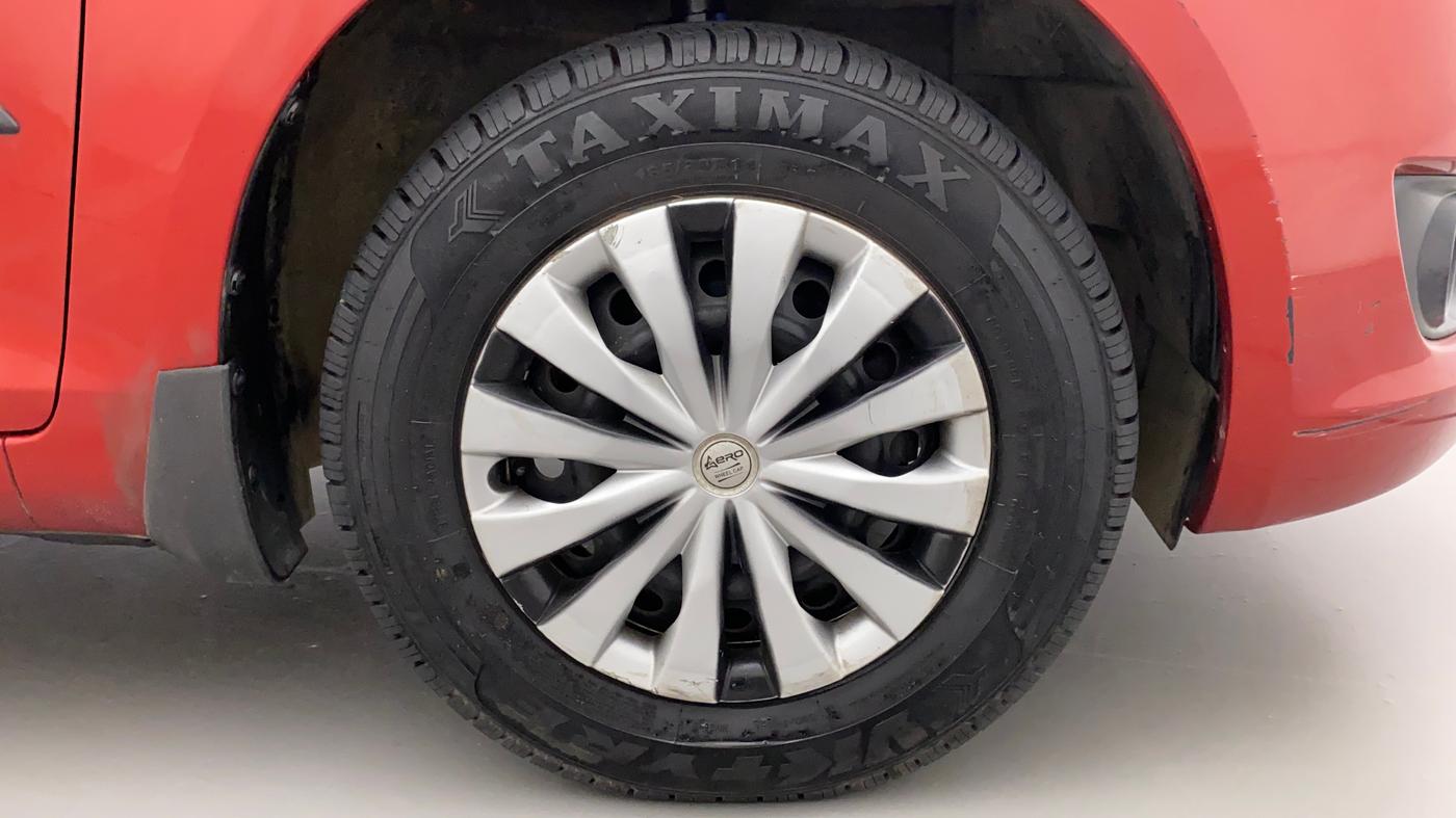 2012 Maruti Swift VXI, Petrol, Manual, 32,556 km, Right Front Wheel