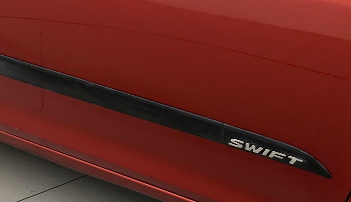 2012 Maruti Swift VXI, Petrol, Manual, 32,556 km, Driver-side door - Slightly dented