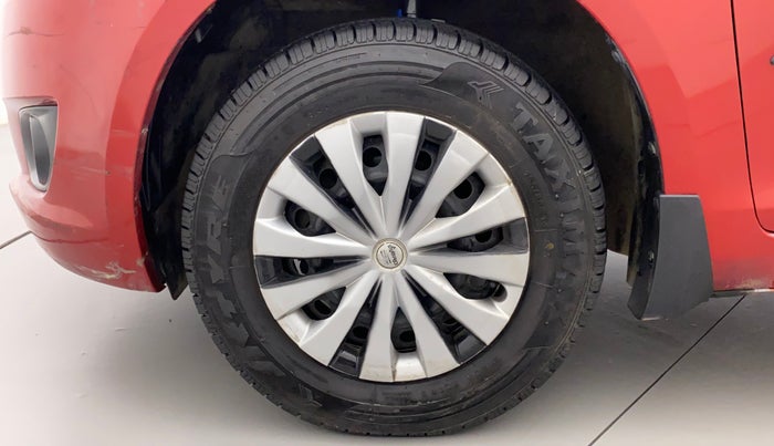 2012 Maruti Swift VXI, Petrol, Manual, 32,556 km, Left Front Wheel