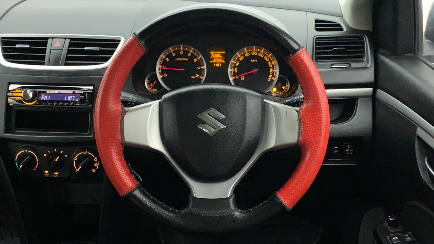 2012 Maruti Swift VXI, Petrol, Manual, 32,556 km, Steering Wheel Close Up