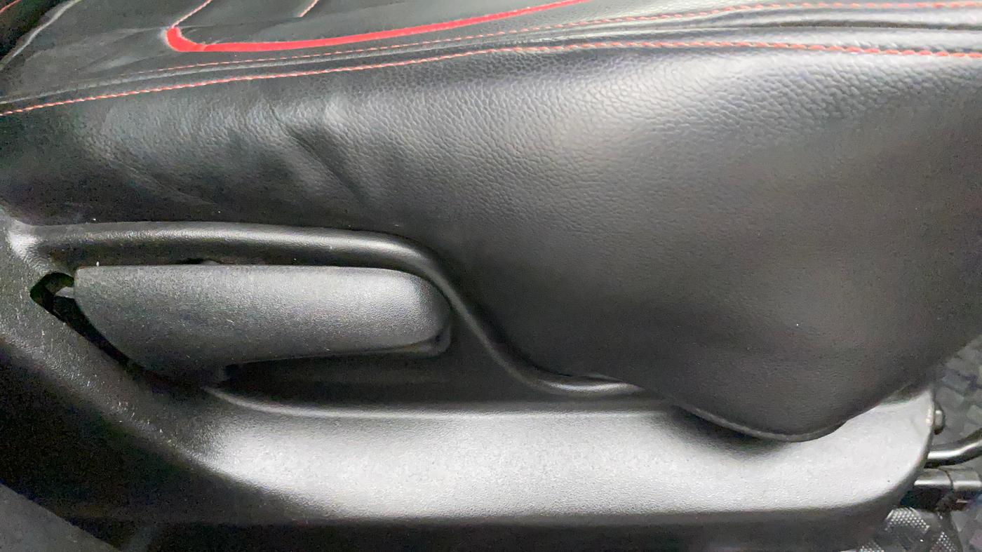 2012 Maruti Swift VXI, Petrol, Manual, 32,556 km, Driver Side Adjustment Panel