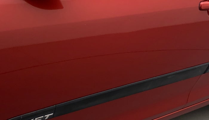 2012 Maruti Swift VXI, Petrol, Manual, 32,556 km, Front passenger door - Slightly dented