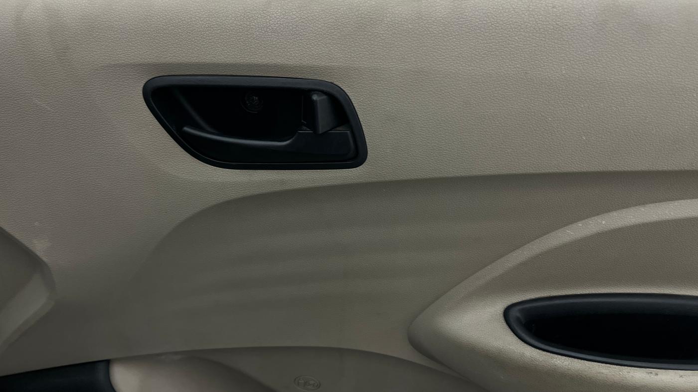 2020 Hyundai NEW SANTRO SPORTZ MT, Petrol, Manual, 54,017 km, Driver Side Door Panels Control