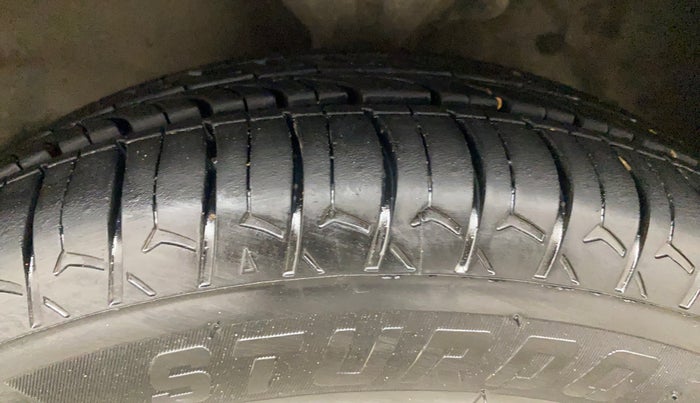 2013 Hyundai Santro Xing GLS, Petrol, Manual, 64,426 km, Left Front Tyre Tread