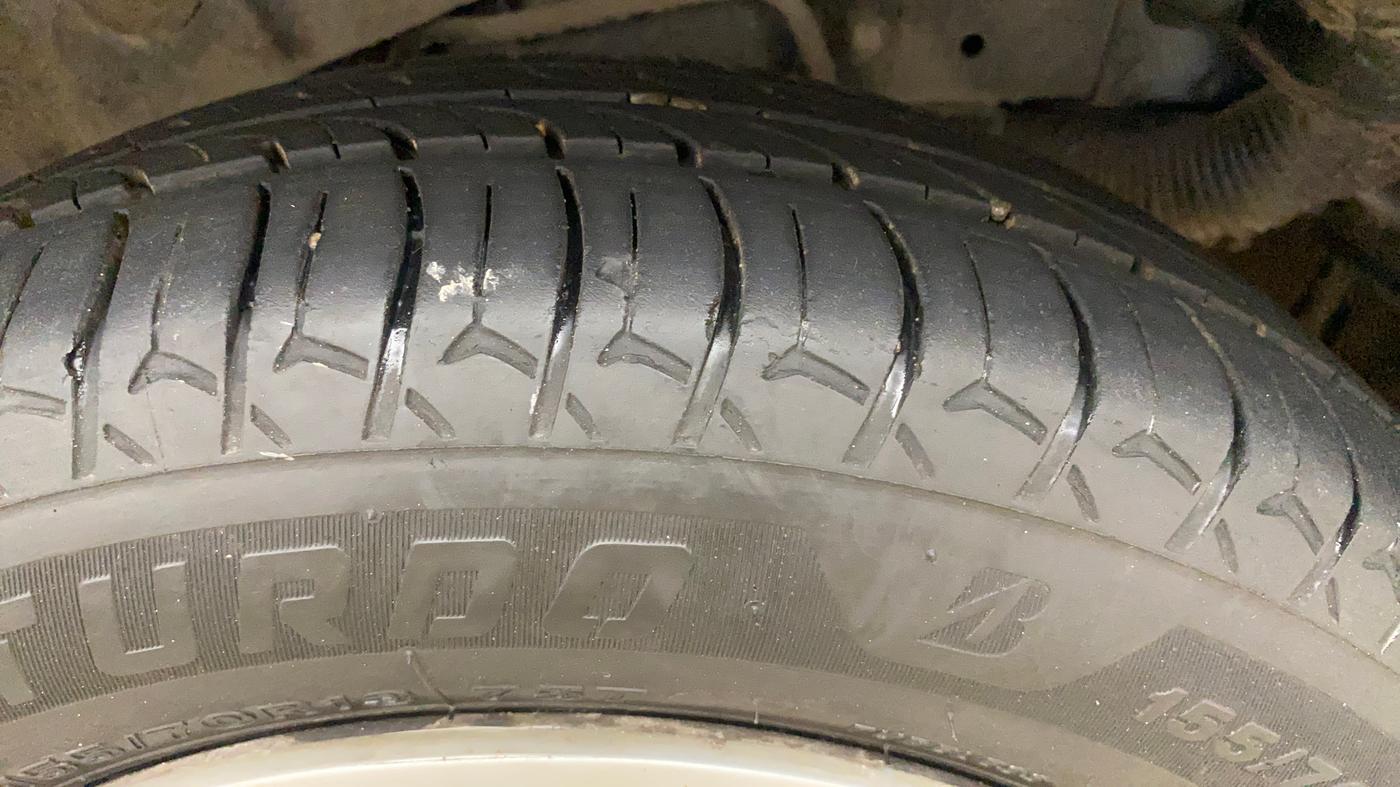 2013 Hyundai Santro Xing GLS, Petrol, Manual, 64,321 km, Left Rear Tyre Tread